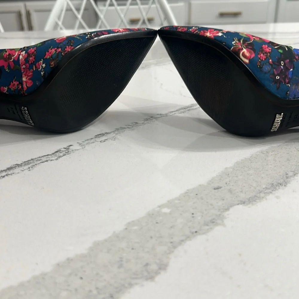 Schutz Floral 👠 4 1/2 inch Heels Size 7